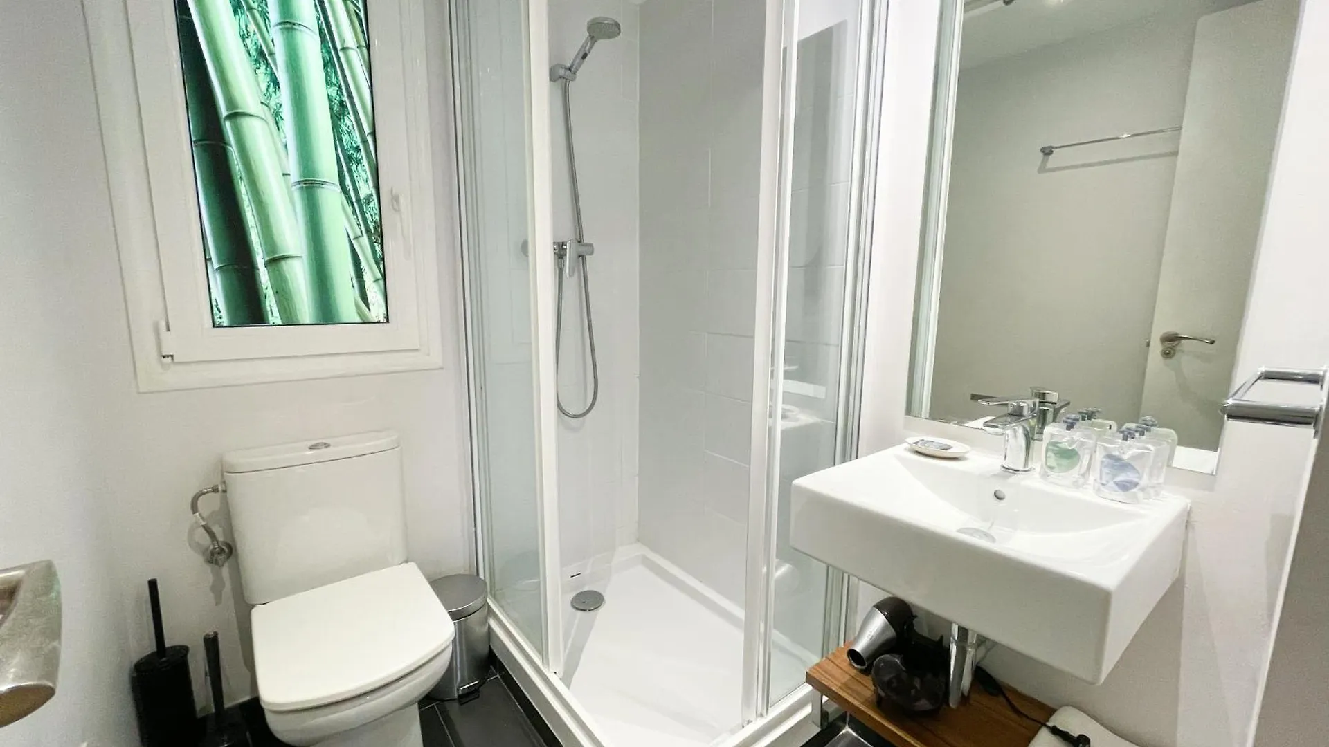 Boutique Pare Lainez- 2 Bedroom Sagrada Famlia With Balcony Barselona
